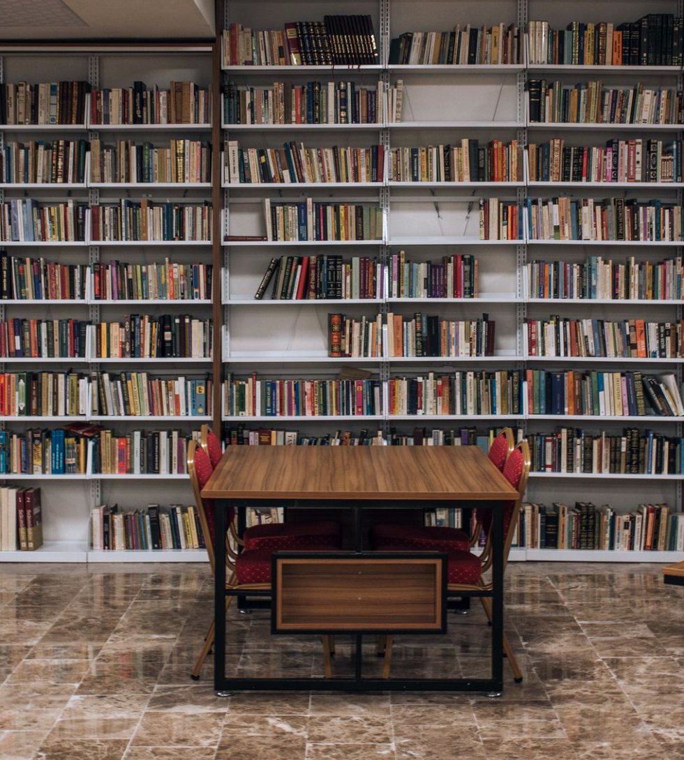 Un message qui court sur les réseaux: comment un bibliothécaire le passe
